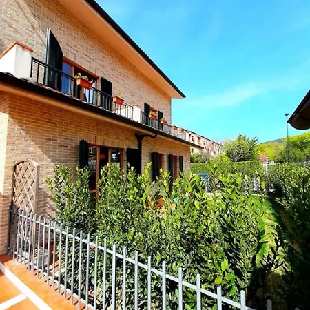 Trilo Cristina In Centro A Apartment Sirolo